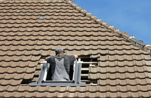 Pose de velux - Saint-Julien-les-Villas